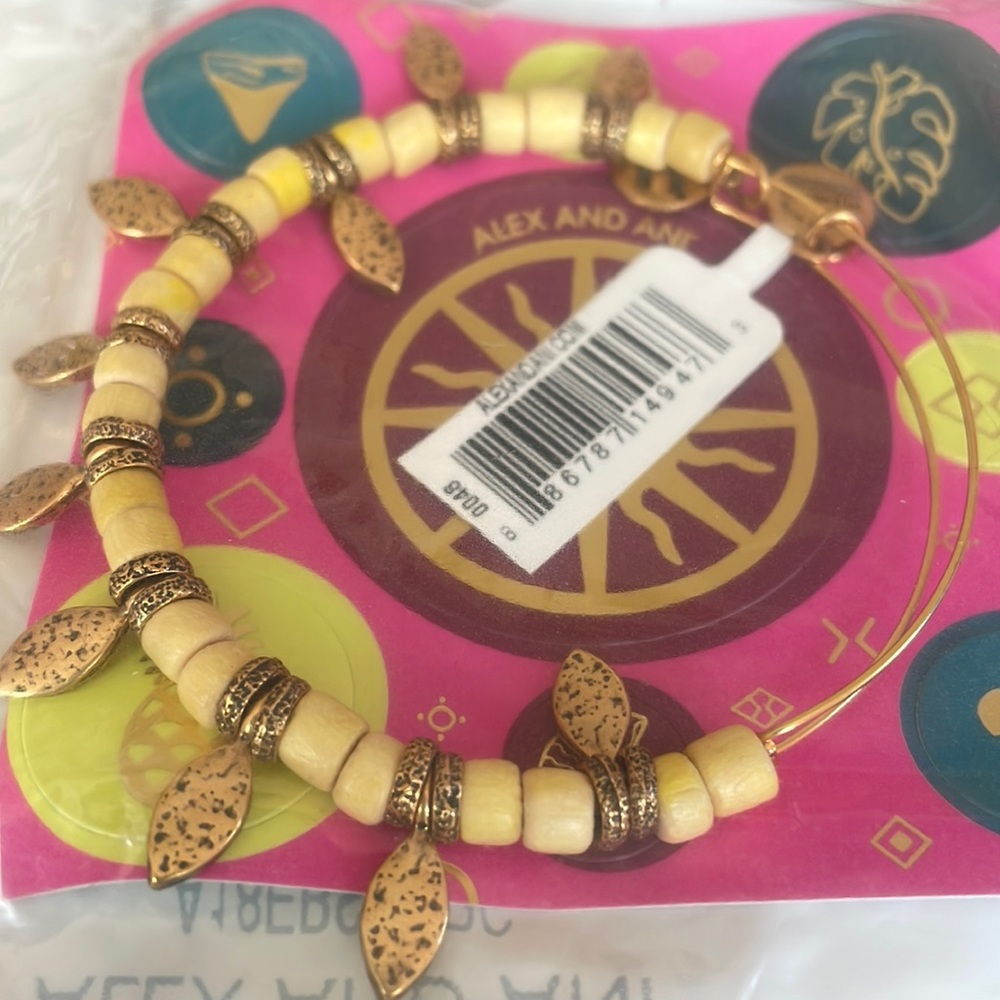 Alex and Ani Sunlight Spearhead Bangle, RG New in original package